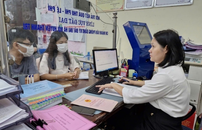 Thủ tướng yêu cầu đẩy mạnh phân cấp, phân quyền...