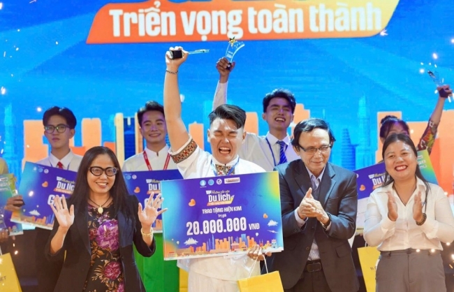 Trao giải cuộc thi hướng dẫn viên du lịch triển vọng năm 2025
