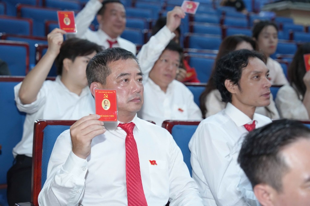 Đảng viên Chi bộ Báo Tuổi trẻ Thủ đô tại Đại hội