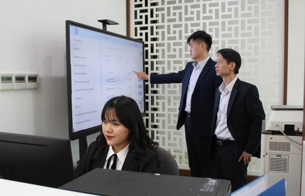 100% TTHC liên quan đến doanh nghiệp được thực hiện trực tuyến