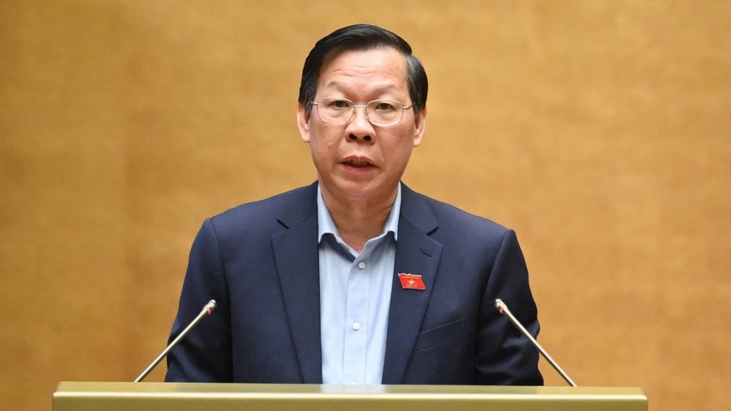 Chủ nhiệm Ủy ban Kinh tế và Tài chính của Quốc hội Phan Văn Mãi trình bày báo cáo giải trình, tiếp thu, chỉnh lý Dự thảo Luật. Ảnh: Quochoi.vn