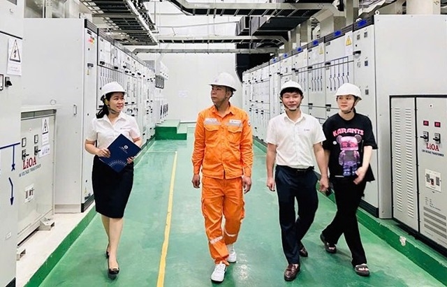 EVNNPC đảm bảo cung cấp điện an toàn trong điều kiện tải cao