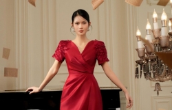 Tôn vinh vẻ đẹp nội tâm phụ nữ với đầm dạ tiệc sang trọng