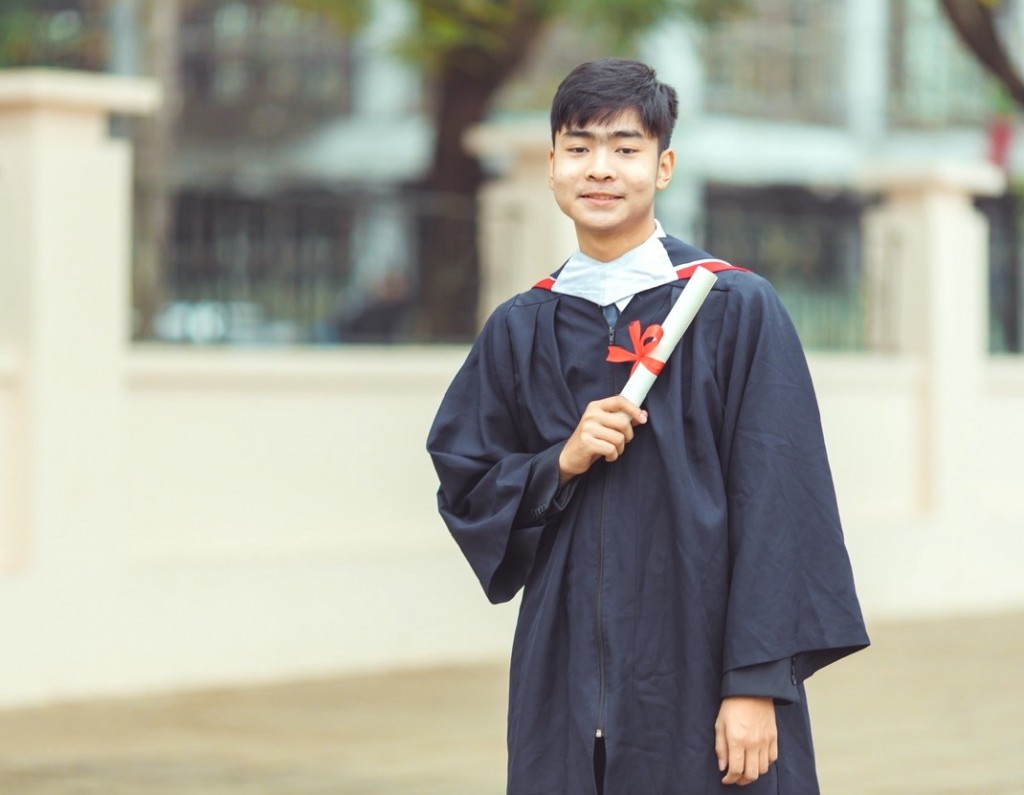 Nam sinh