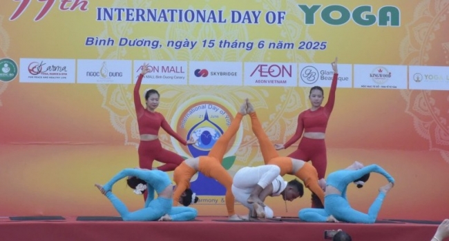 Rộn ràng Ngày Quốc tế Yoga lần thứ 11 tại Bình Dương