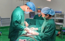 Tai nạn sinh hoạt dẫn đến dương vật biến dạng, gập góc "hiếm gặp"