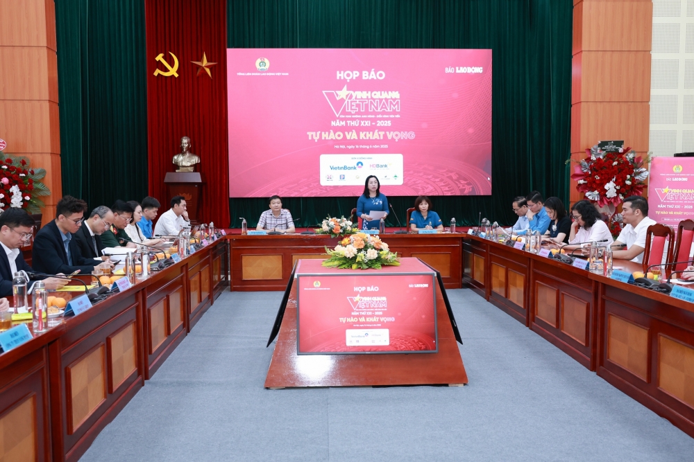 Tôn vinh 19 tấm gương anh hùng, điển hình tiên tiến