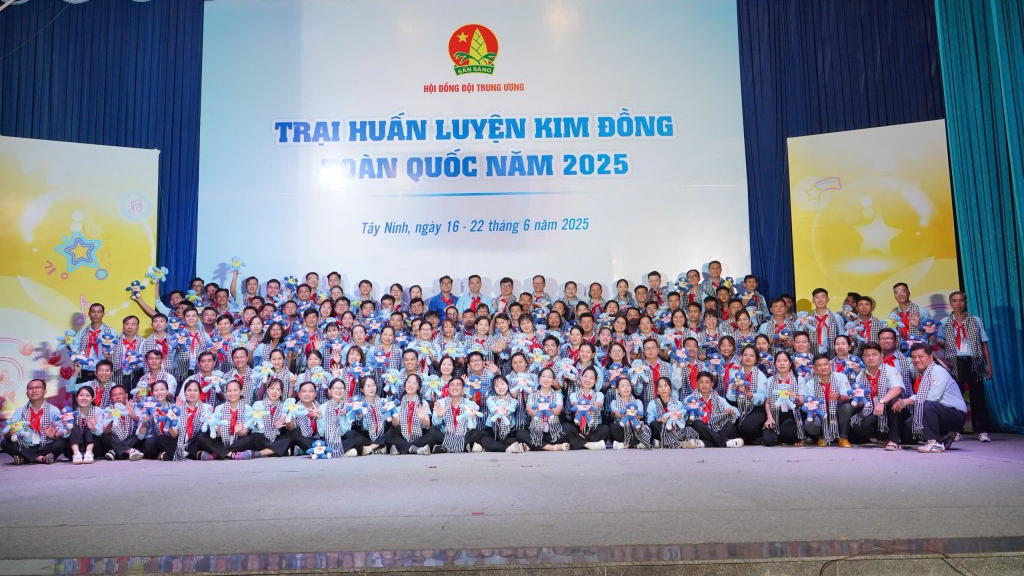 165 trại sinh tham gia Trại huấn luyện Kim Đồng toàn quốc năm 2025 165 trại sinh tham gia Trại huấn luyện Kim Đồng toàn quốc năm 2025