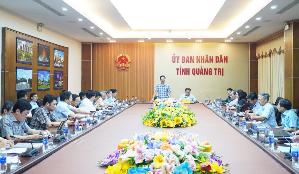 Quang cảnh cuộc họp