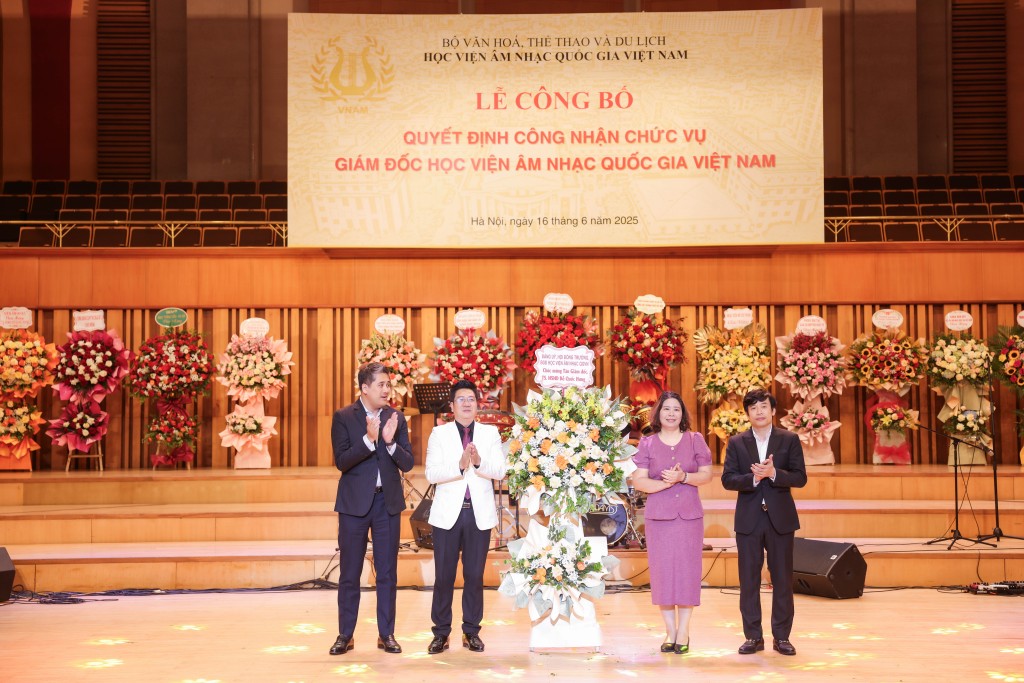 TS.NSND Đỗ Quốc Hưng giữ vững biểu tượng của tinh hoa âm nhạc
