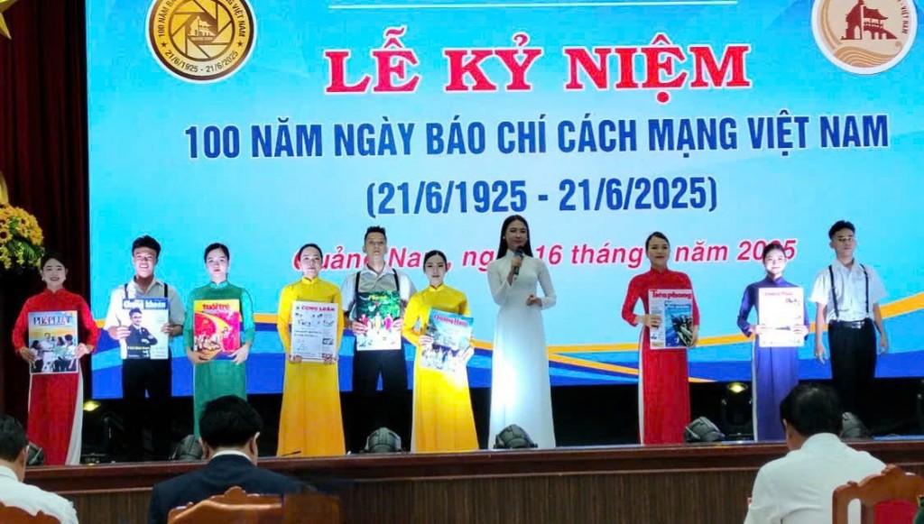 Lễ kỷ niệm 100 năm Ngày Báo chí Cách mạng Việt Nam được tỉnh Quảng Nam tổ chức nhằm tôn vinh và tri ân những người làm báo đã có nhiều đóng góp cho sự phát triển của tỉnh.