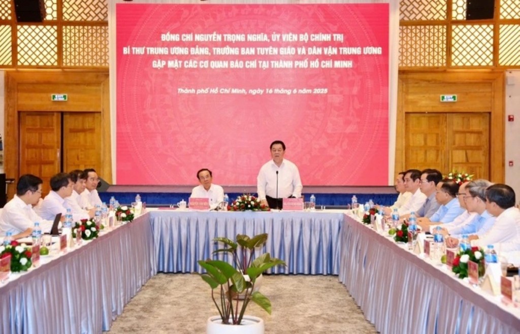 Cần đẩy nhanh việc nghiên cứu mô hình báo chí mới theo hướng tập đoàn hoặc tổ hợp