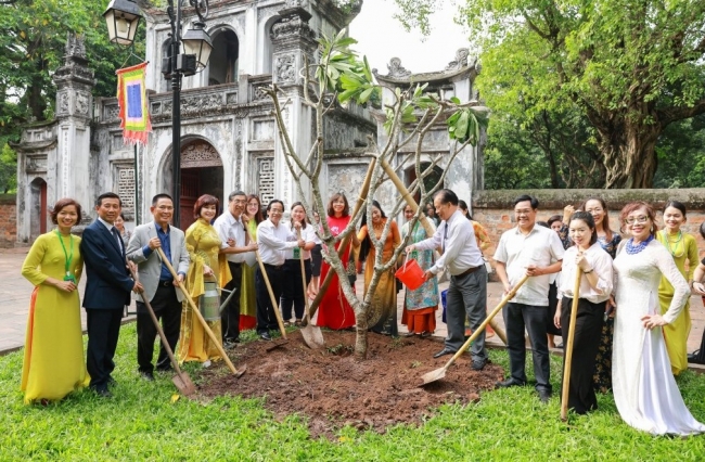 Minh Chuyên, Dương Trường Giang góp giọng hát vì môi trường