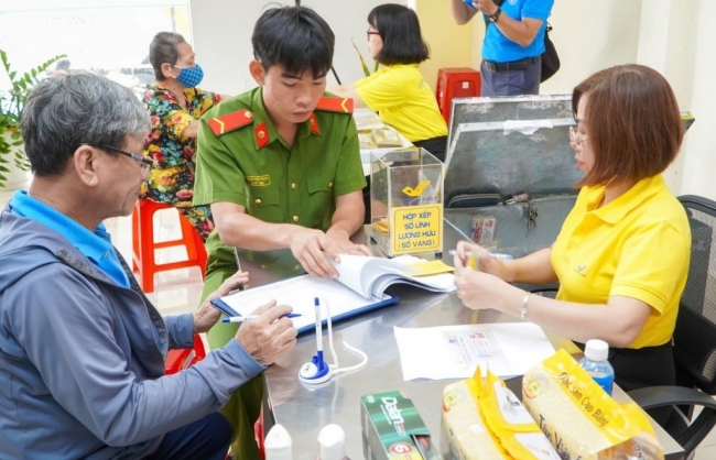 “Cầu nối” đưa chính sách BHXH đến gần hơn với người dân, doanh nghiệp