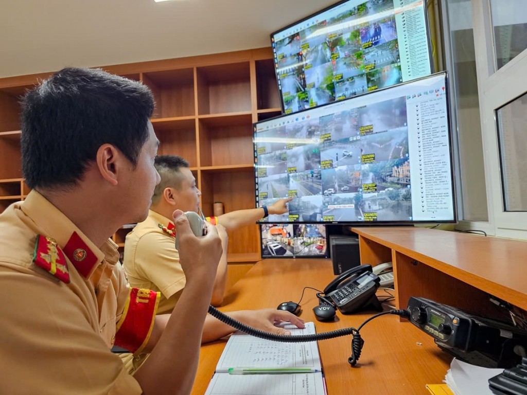 Người dân Hà Nội có thêm kênh để phản ánh vi phạm giao thông