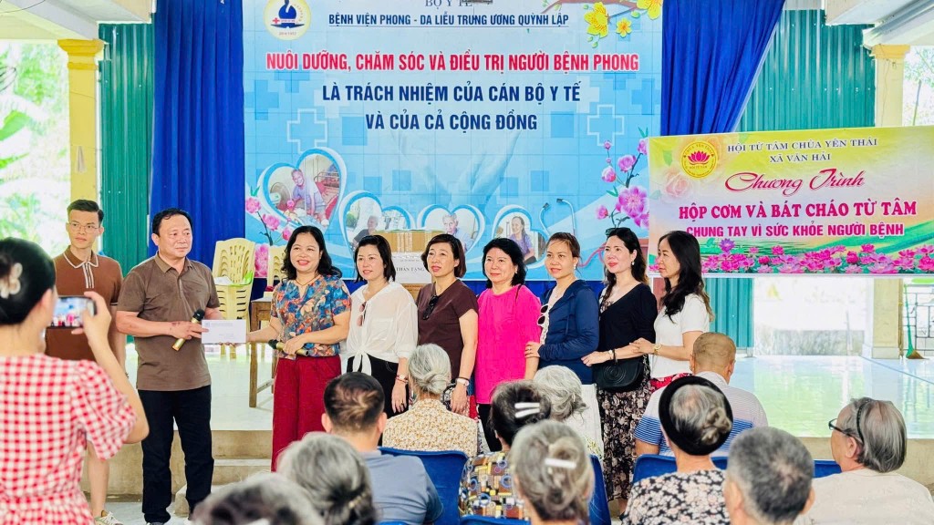 Lan tỏa yêu thương qua hoạt động thiện nguyện đầu hè Lan tỏa yêu thương qua hoạt động thiện nguyện đầu hè
