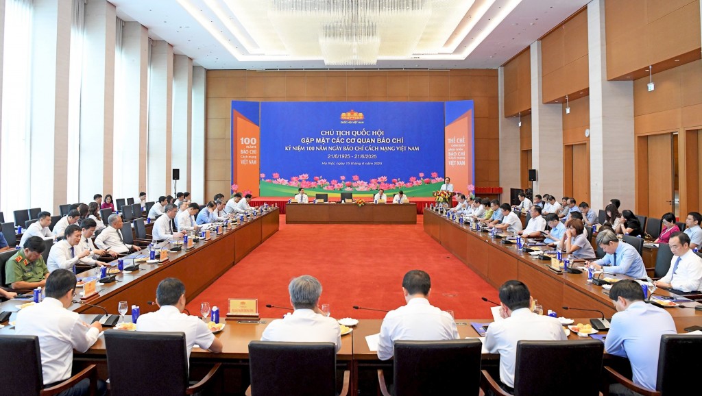 Xây dựng nền báo chí chuyên nghiệp, nhân văn, phụng sự Tổ quốc và Nhân dân