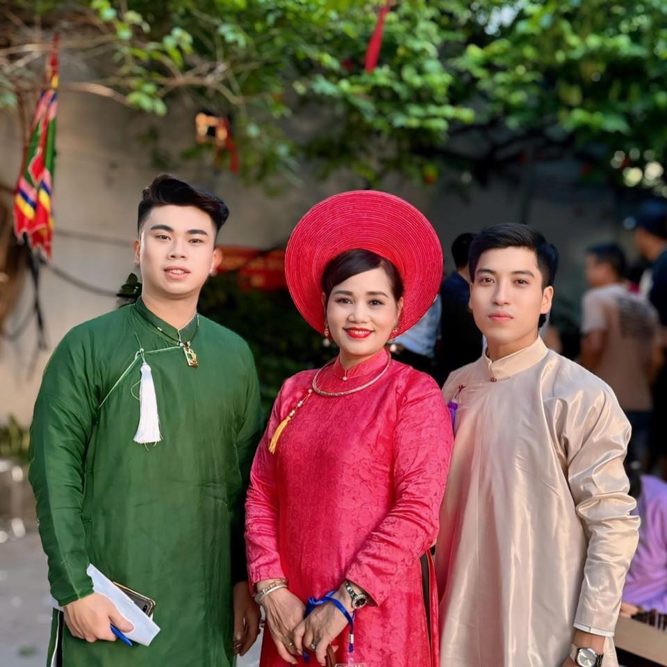 Người trẻ giữ hồn hát văn giữa dòng đời hiện đại