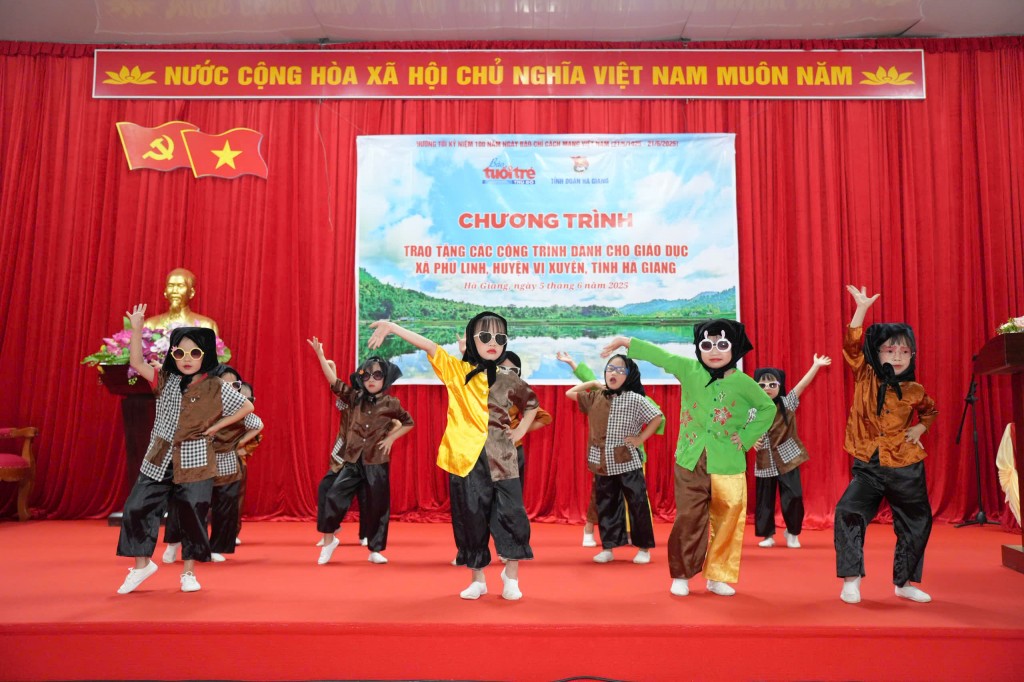 Niềm hạnh phúc lan tỏa những giá trị tốt đẹp