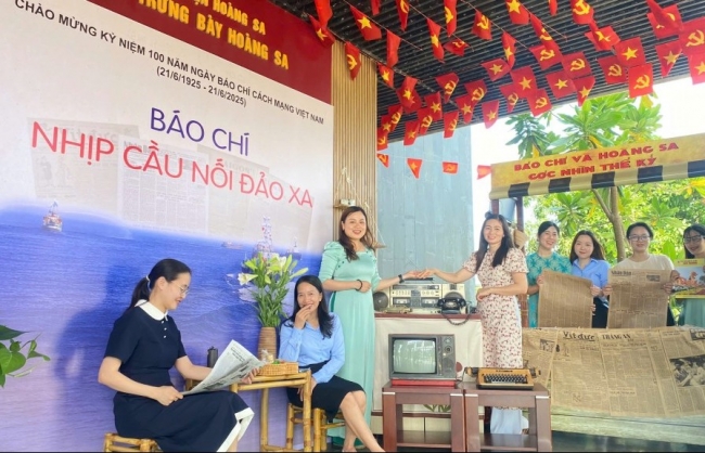Khám phá không gian báo xưa tại Nhà Trưng bày Hoàng Sa