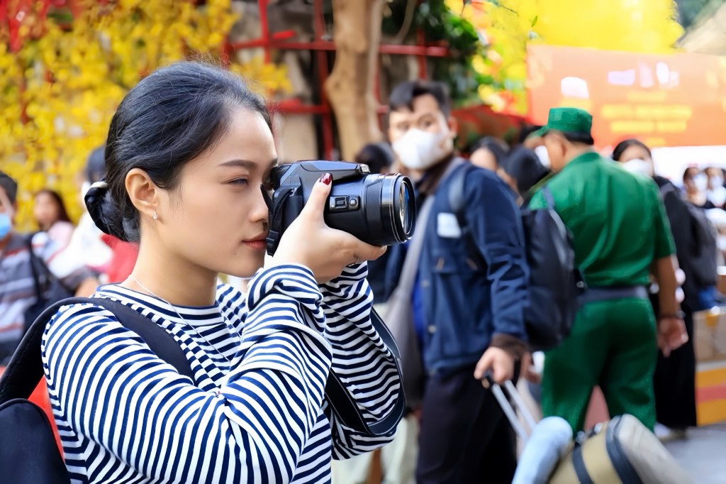 Phóng viên Phạm Thanh Thủy (Tạp chí Giáo dục TP Hồ Chí Minh) đánh giá, môi trường số mang đến cả những cơ hội lẫn thách thức mới cho thế hệ phóng viên trẻ