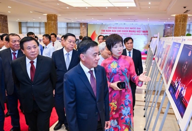 Xứng tầm nền báo chí chuyên nghiệp, nhân văn và hiện đại