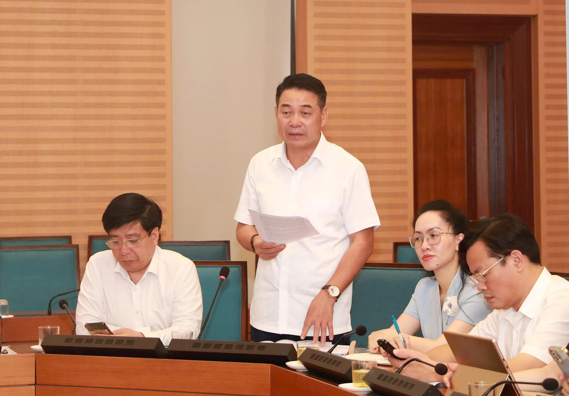 Đại diện lãnh đạo quận Bắc Từ Liêm phát biểu tại buổi làm việc