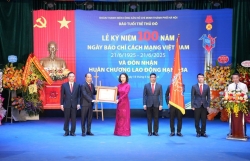 Báo Tuổi trẻ Thủ đô đón nhận Huân chương lao động hạng Ba