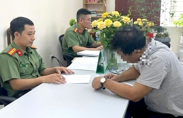 Xử phạt người đăng thông tin sai sự thật việc cải tạo vườn hoa