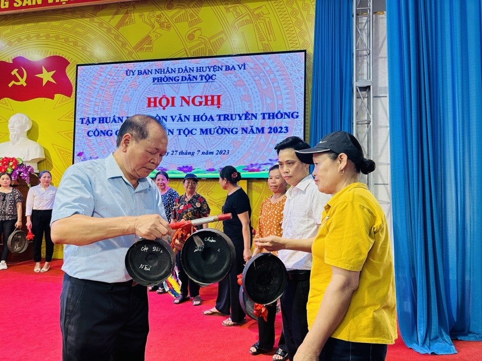 Báo chí - kênh thông tin hữu ích của đồng bào dân tộc thiểu số