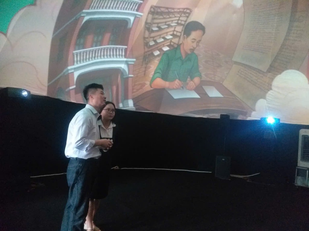 3D Mapping, AI, VR… mang đến trải nghiệm độc đáo tại Hội Báo