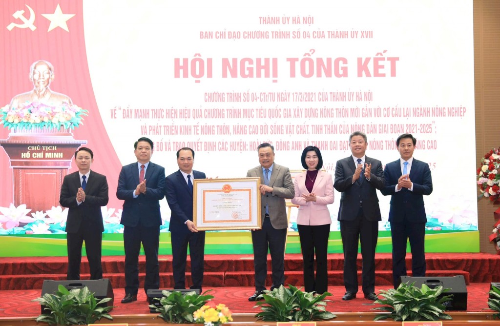Báo chí “mở đường”, nông thôn đổi thay Báo chí “mở đường”, nông thôn đổi thay