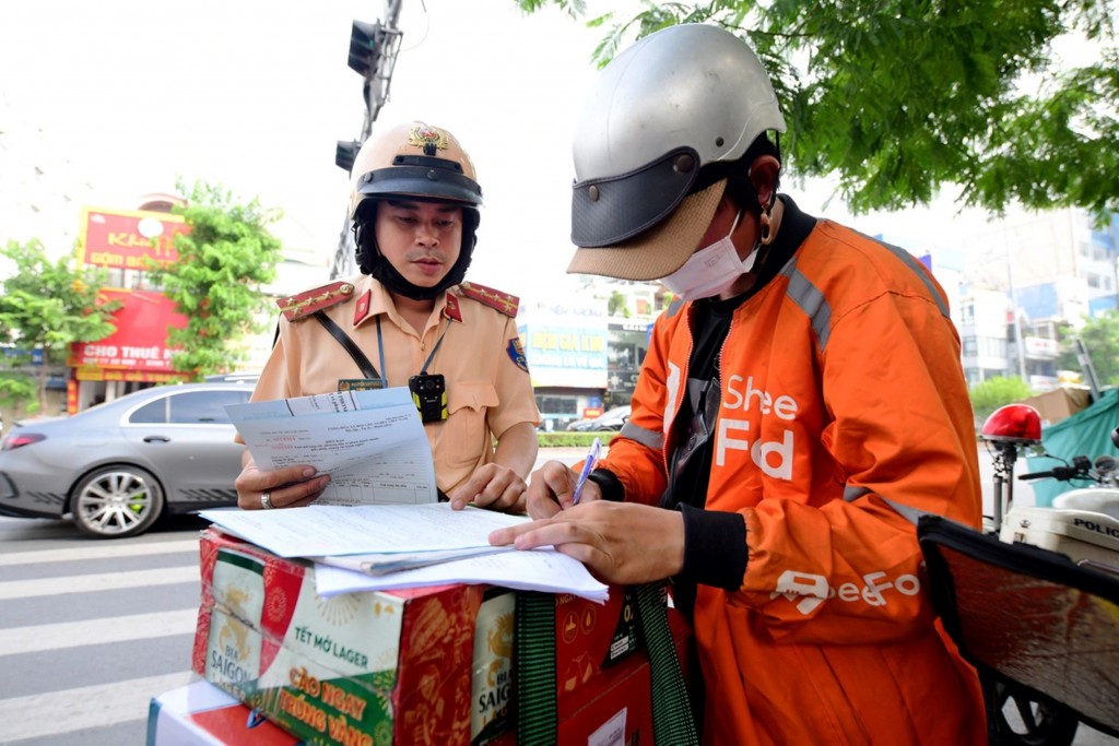 Không để “nhờn” luật giao thông…