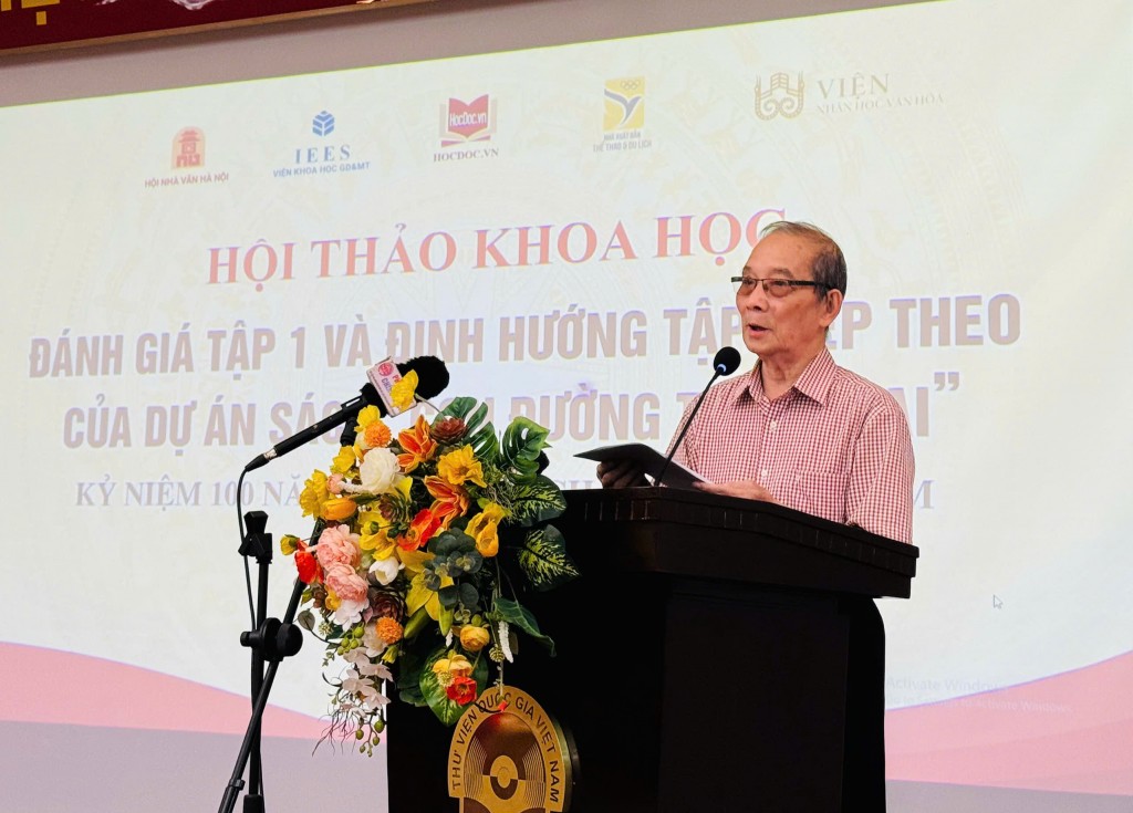 Nhà thơ Bằng Việt lưu ý về bố cục của cuốn sách