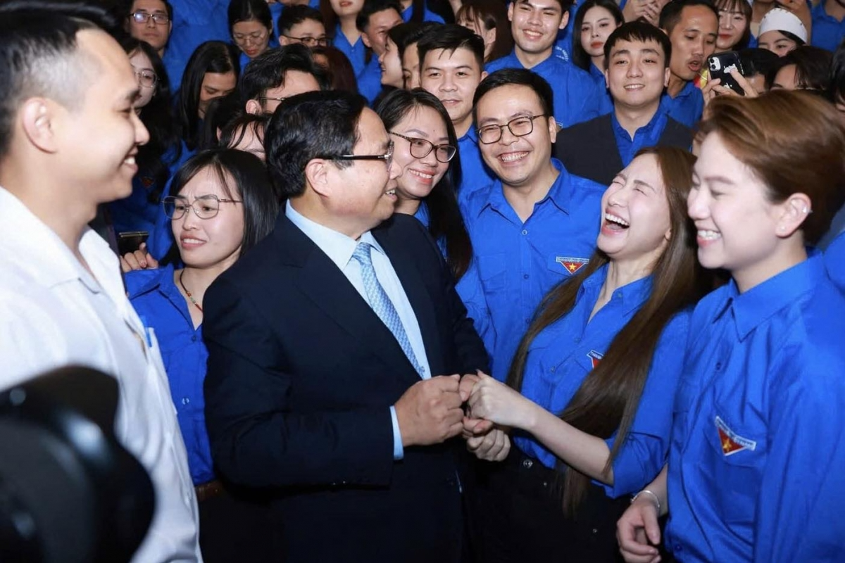 Bài 4: Trao quyền cho thế hệ “vừa giữ lửa, vừa thắp sáng”