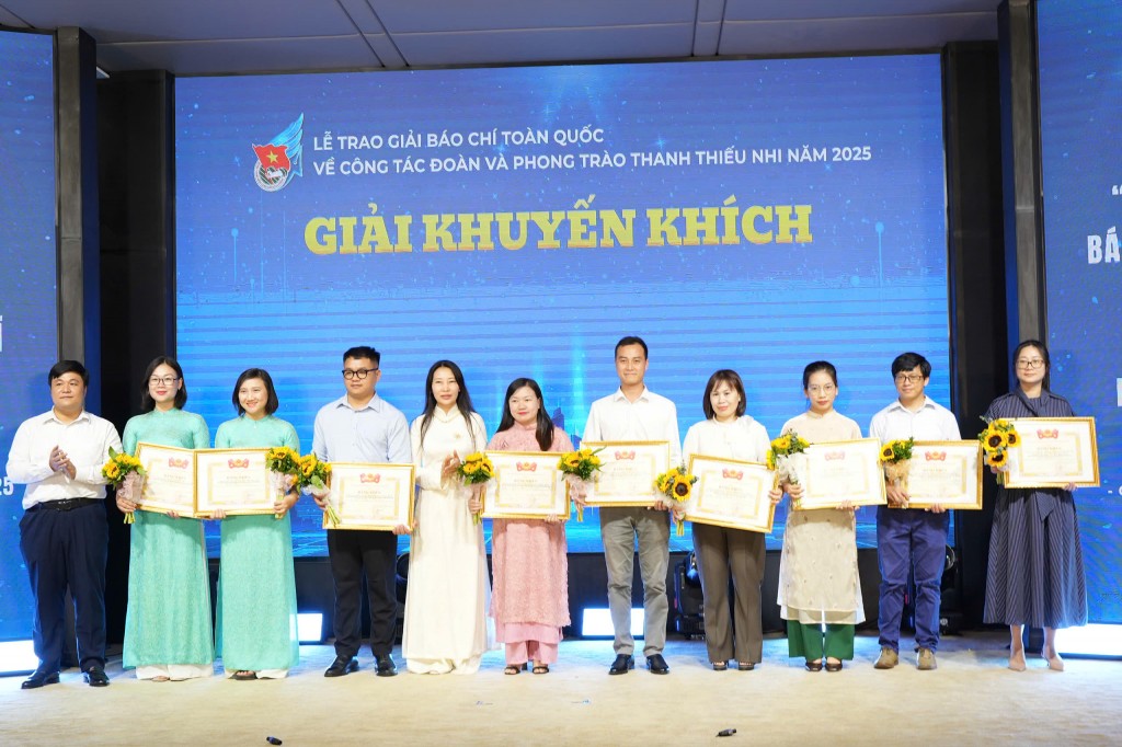 Các tác giả, nhóm tác giả được trao giải Khuyến khích