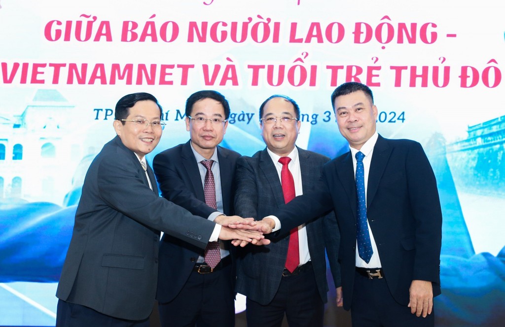 Ngòi bút cách mạng chưa bao giờ dừng chảy…