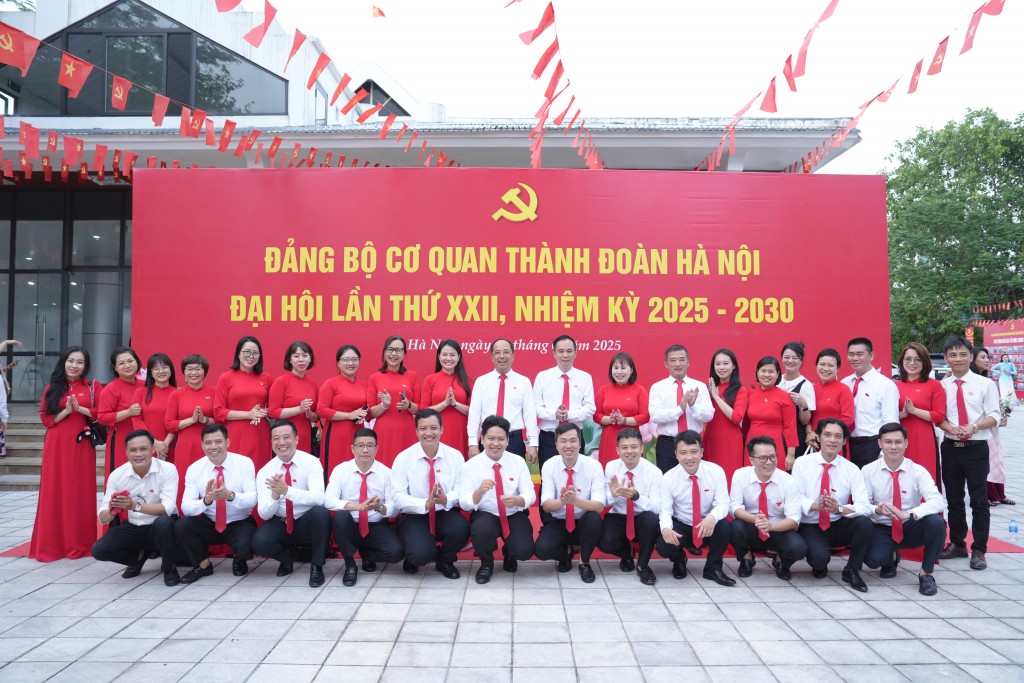 Phát huy truyền thống đoàn kết, chủ động sáng tạo