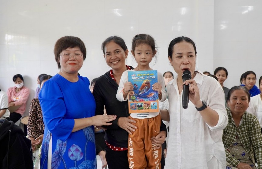 Phát huy vai trò của sách và truyền thông trong công tác bình đẳng giới