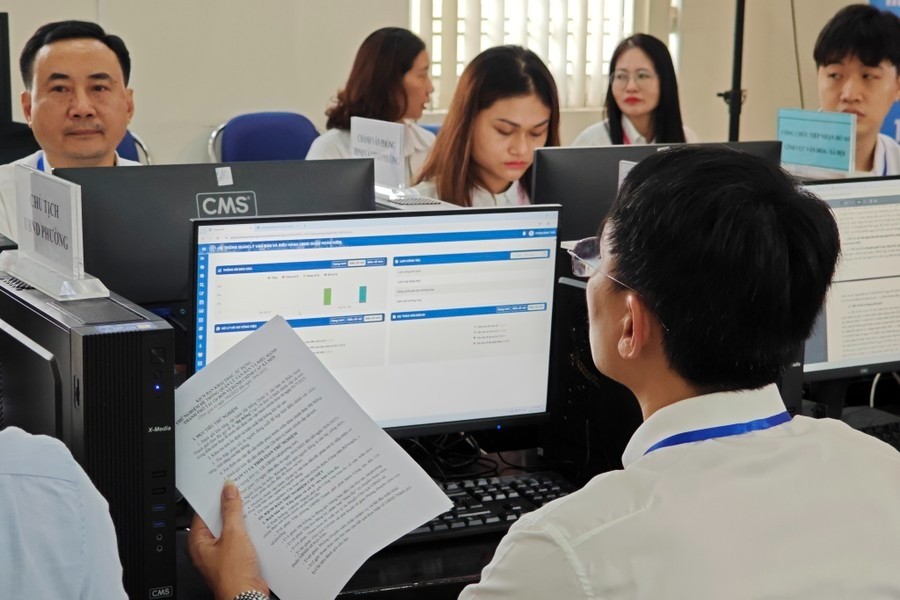 Tất cả các cán bộ, công chức, viên chức đều phải tham gia vận hành thử nghiệm qua hệ thống thông tin mới của thành phố