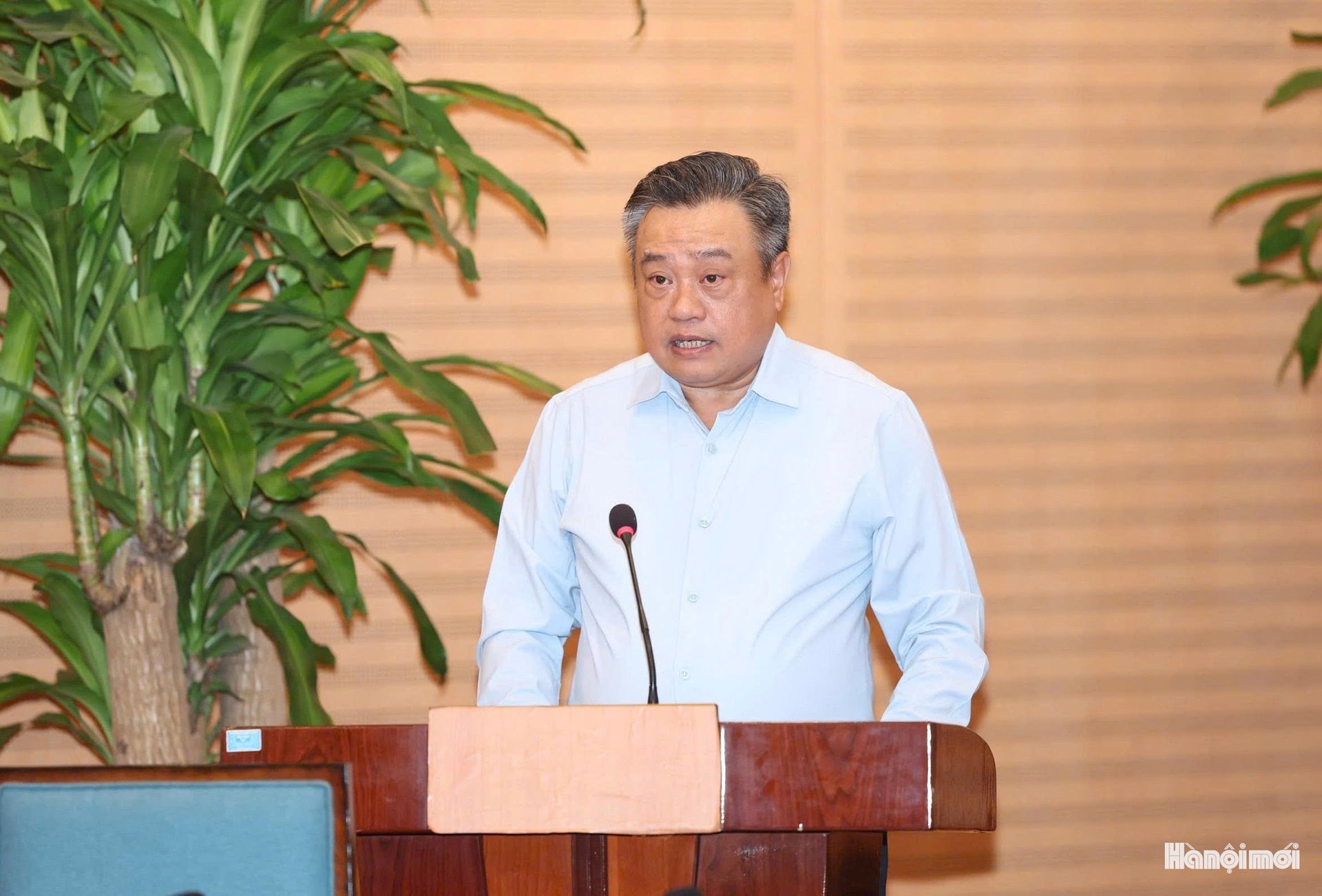 Chủ tịch UBND thành phố Trần Sỹ Thanh phát biểu khai mạc hội thảo. Ảnh: Viết Thành
