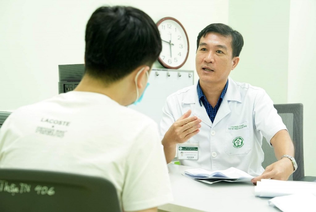 Trà sữa thay nước lọc, thức tới 3h sáng: Giới trẻ đang tự “giết thận” mỗi ngày