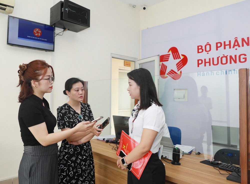 Vận hành thử nghiệm chính quyền 2 cấp ở Hoàng Mai: Người dân hài lòng