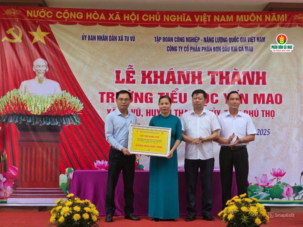 PVCFC trao yêu thương, dựng xây trường học cho trẻ Yến Mao