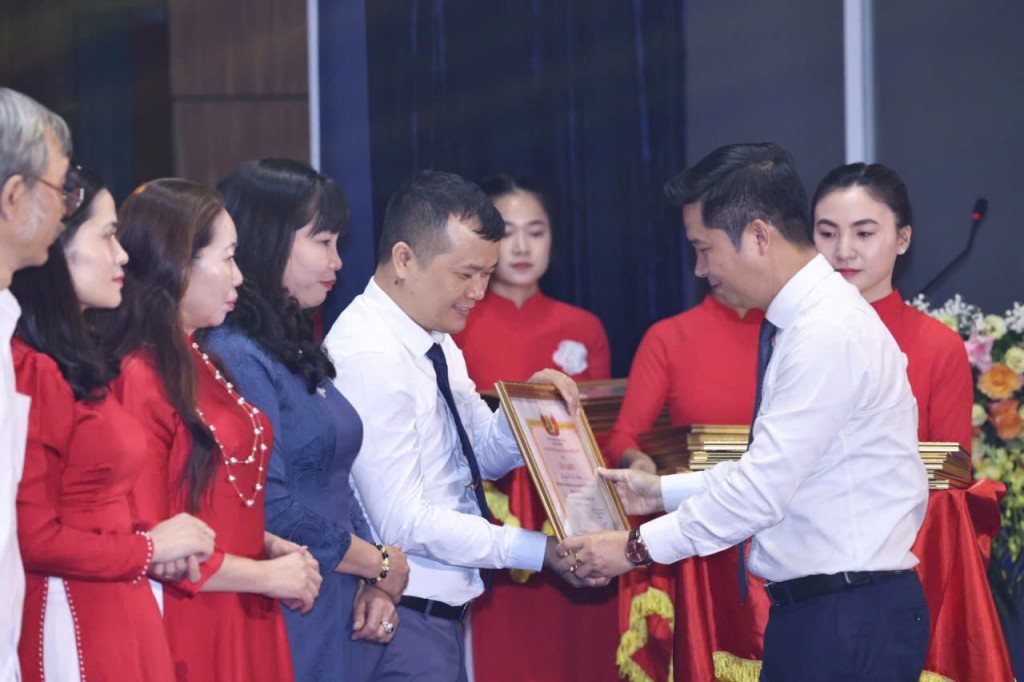Tâm huyết nhà giáo - động lực chuyển mình của giáo dục Thủ đô