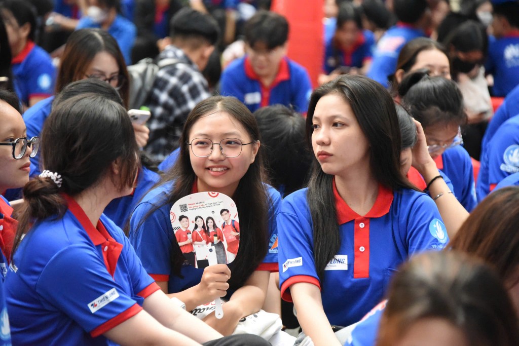 Hàng nghìn sinh viên TP Hồ Chí Minh ra quân tiếp sức mùa thi