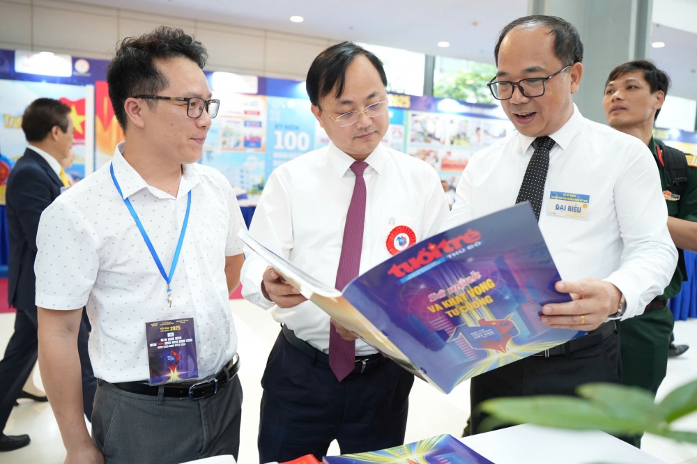 Ấn tượng với gian trưng bày của các cơ quan báo chí Thủ đô
