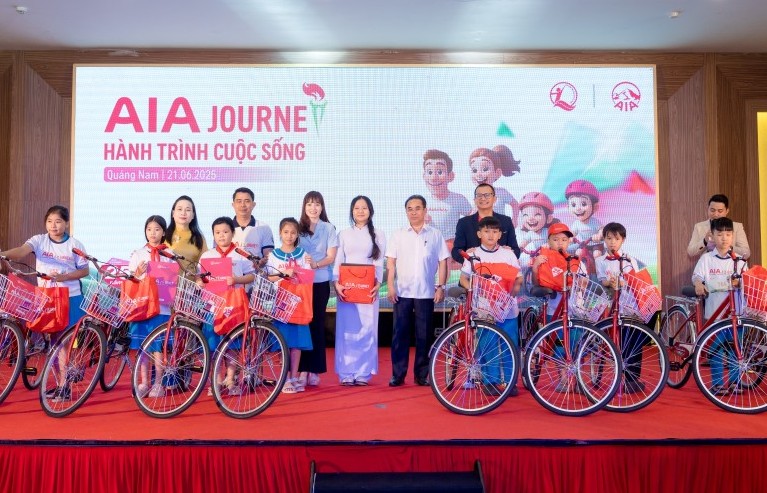 "Hành trình cuộc sống 2025" khuyến khích trẻ em nỗ lực vươn lên