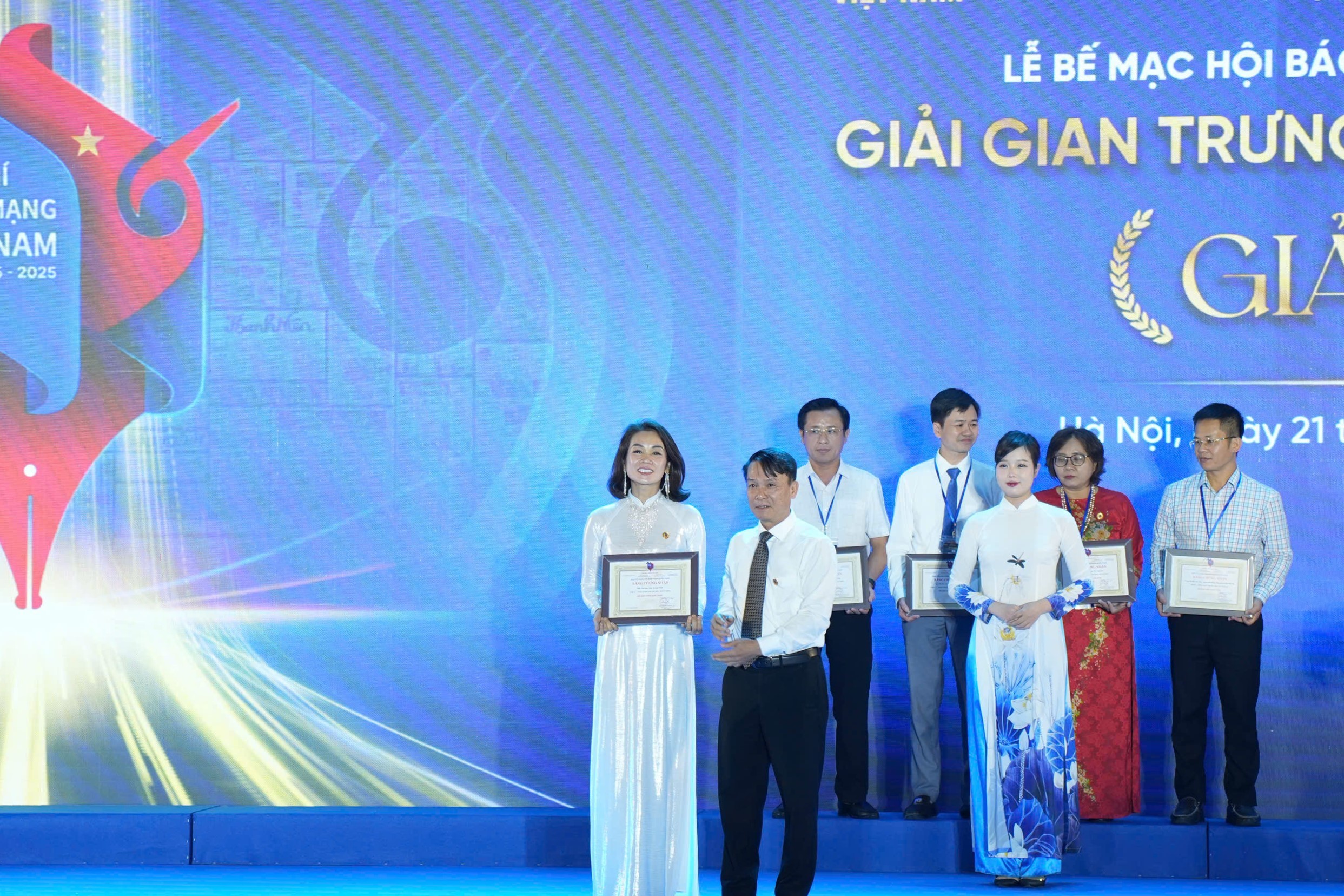 Hội Nhà báo TP Hà Nội giành giải C gian trưng bày ấn tượng