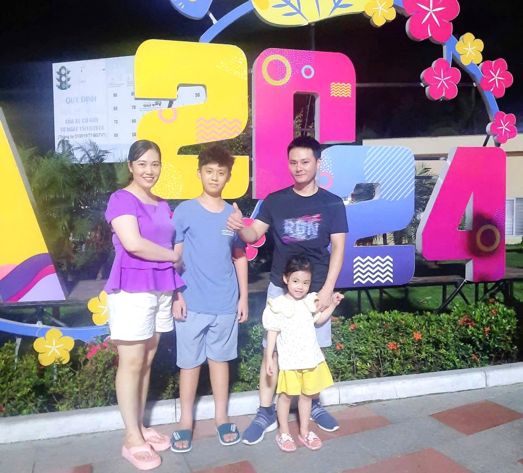 Khi người trẻ học cách giữ gìn và thắp sáng ngọn lửa ấy, chính họ cũng đang tạo dựng nền tảng cho một xã hội phát triển bền vững